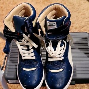 Womens Puma sneakers